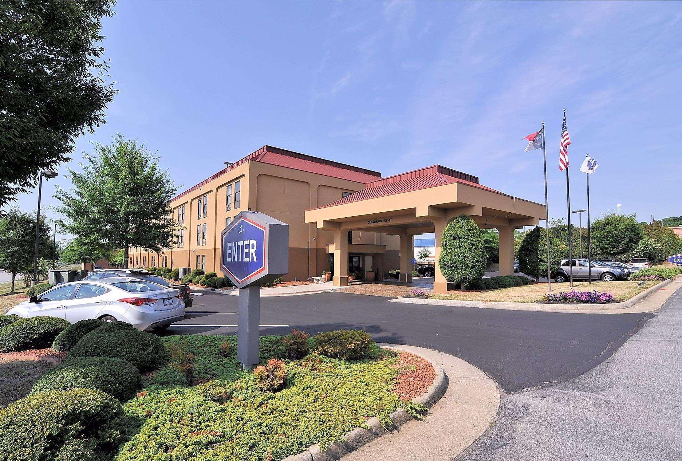 Hampton Inn Eden Екстериор снимка