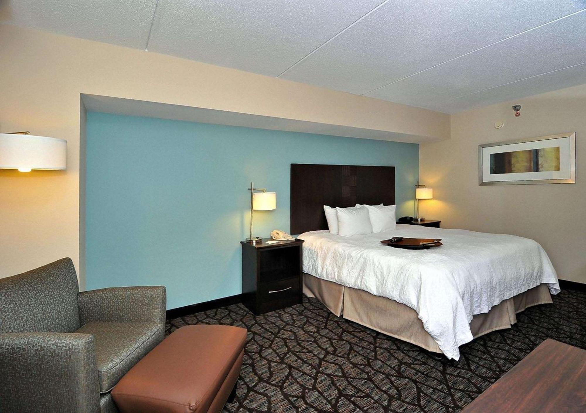 Hampton Inn Eden Екстериор снимка